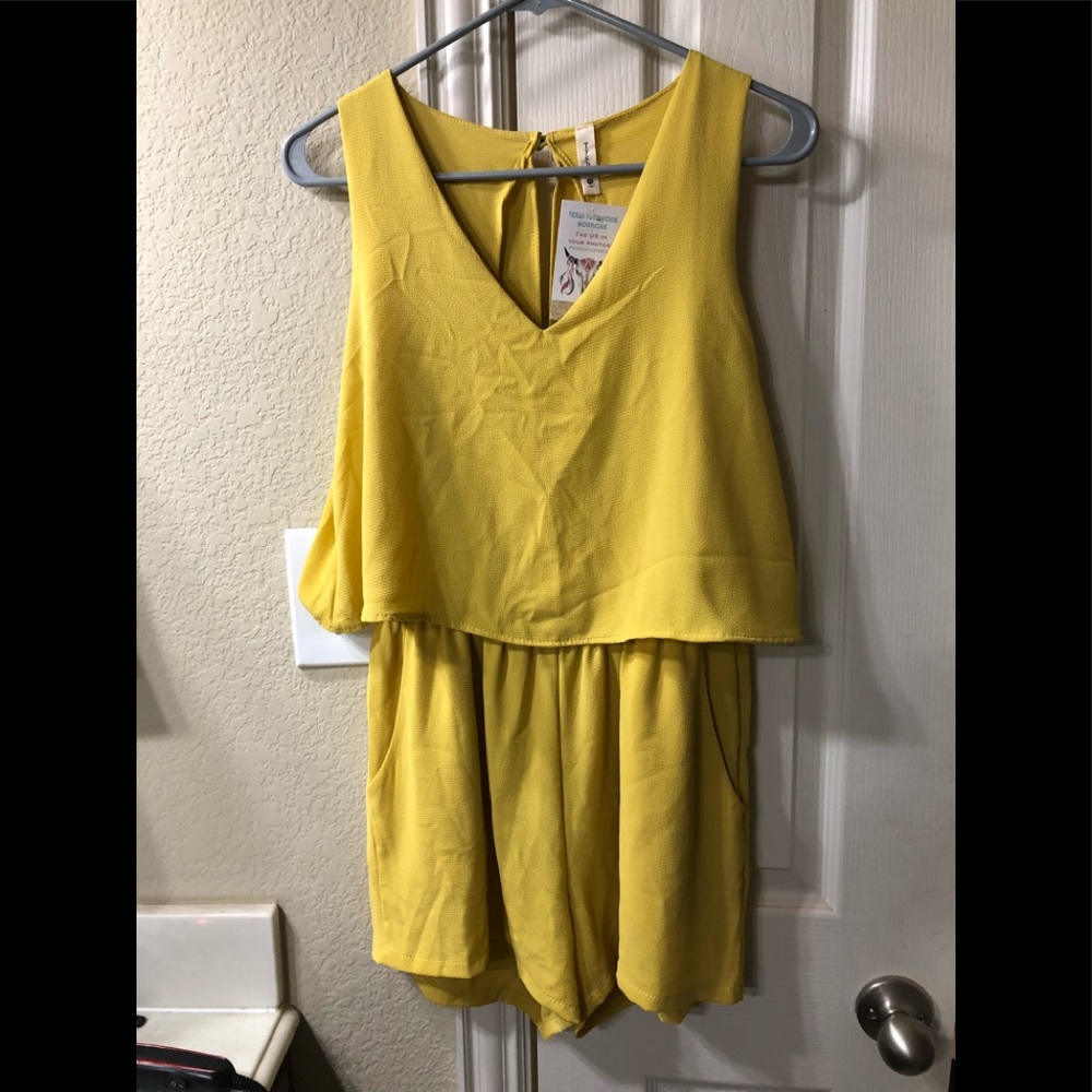 Medium mustard romper - NWT